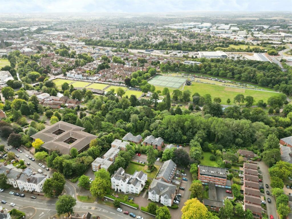 76210057-dji_fly_20240813_31408 20PM_697_172397296