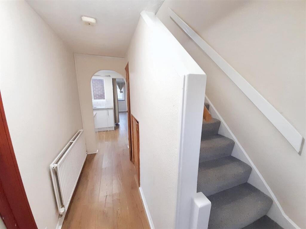 Hallway new.jpg