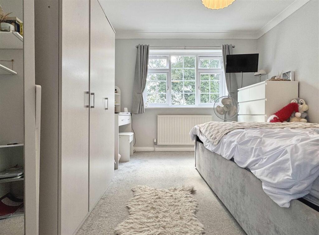 Bedroom 2.jpg
