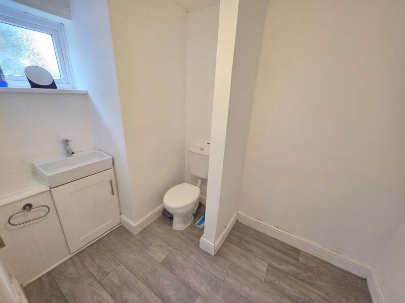 Dowstairs Cloakroom/Utility Area