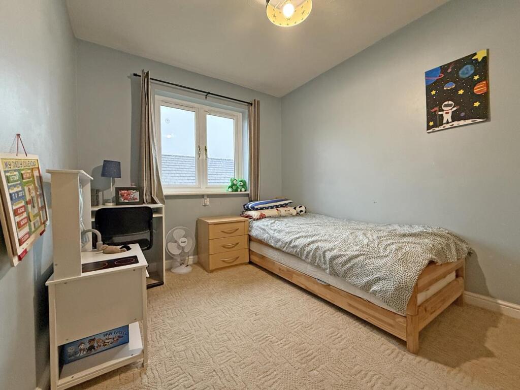 Frobisher Approach 35 - Bedroom Two.jpg