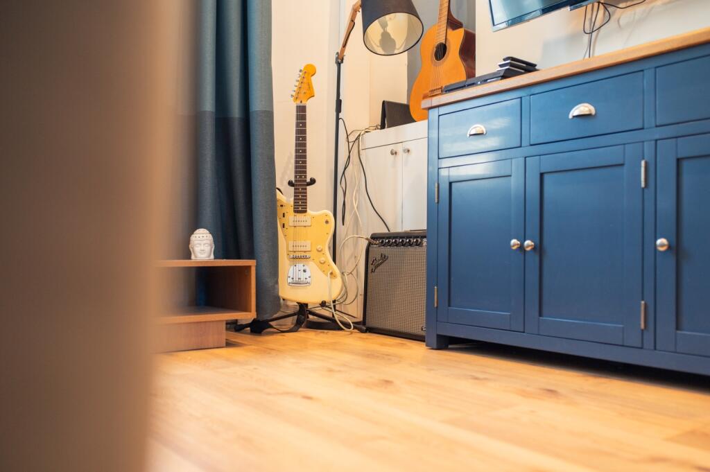 Call 02920_454555 to secure your viewing_20