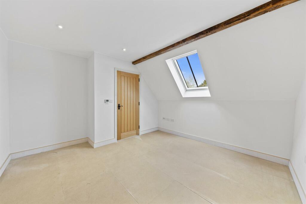 Bedroom 3.jpg