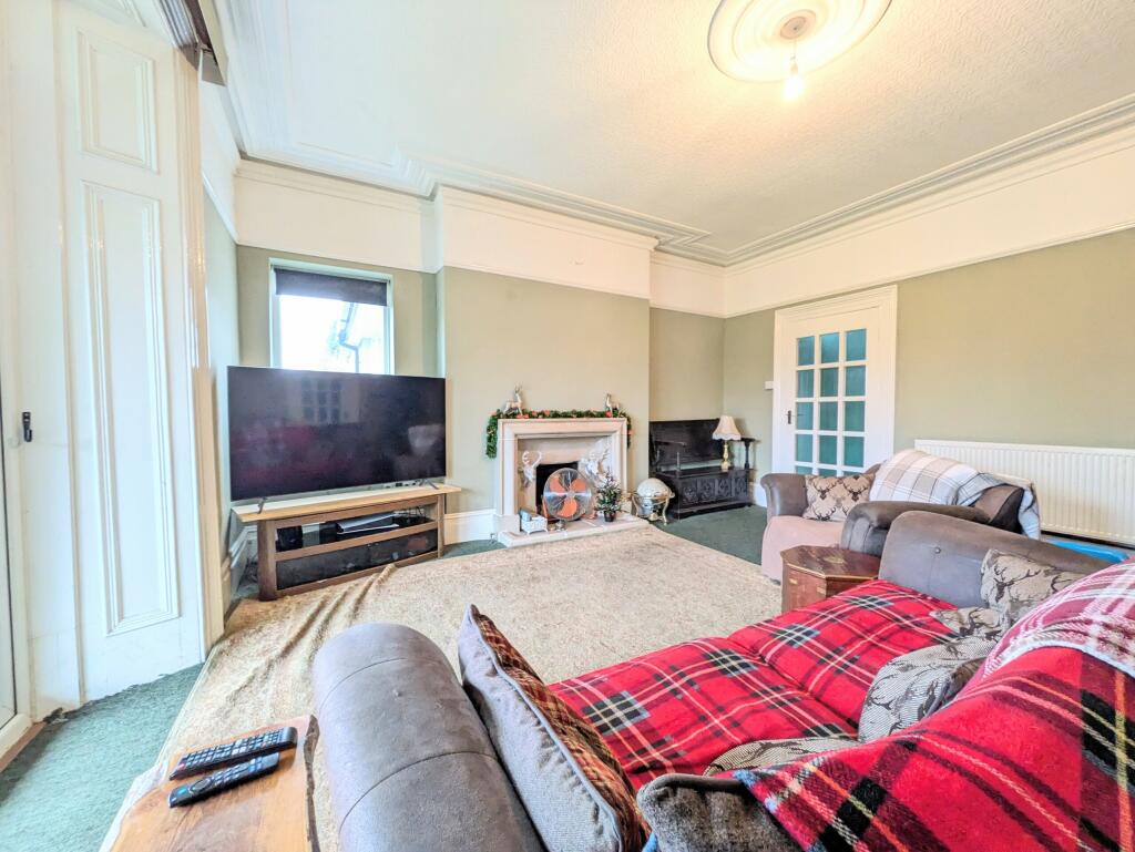 PXL_20241213_122001463.MP~2