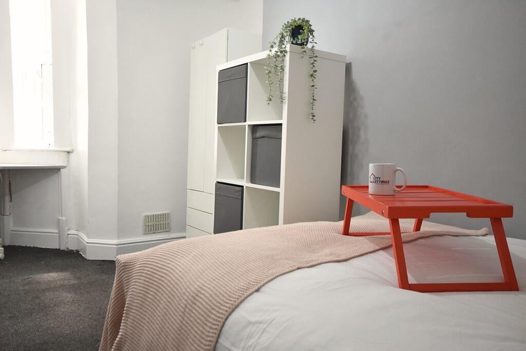 BEDROOM1 2