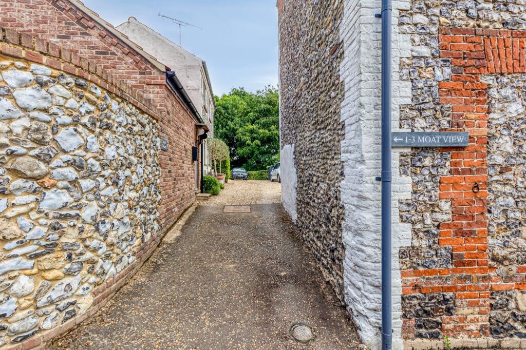 Entrance from Bailey Gate