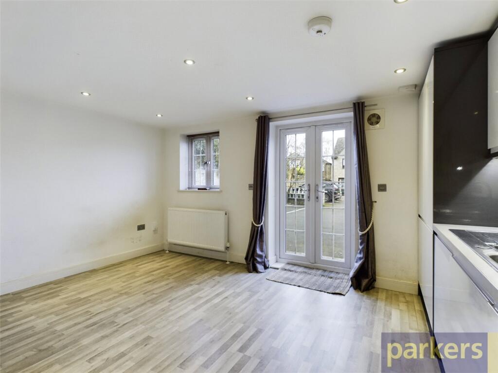 Living Room/Kitchen