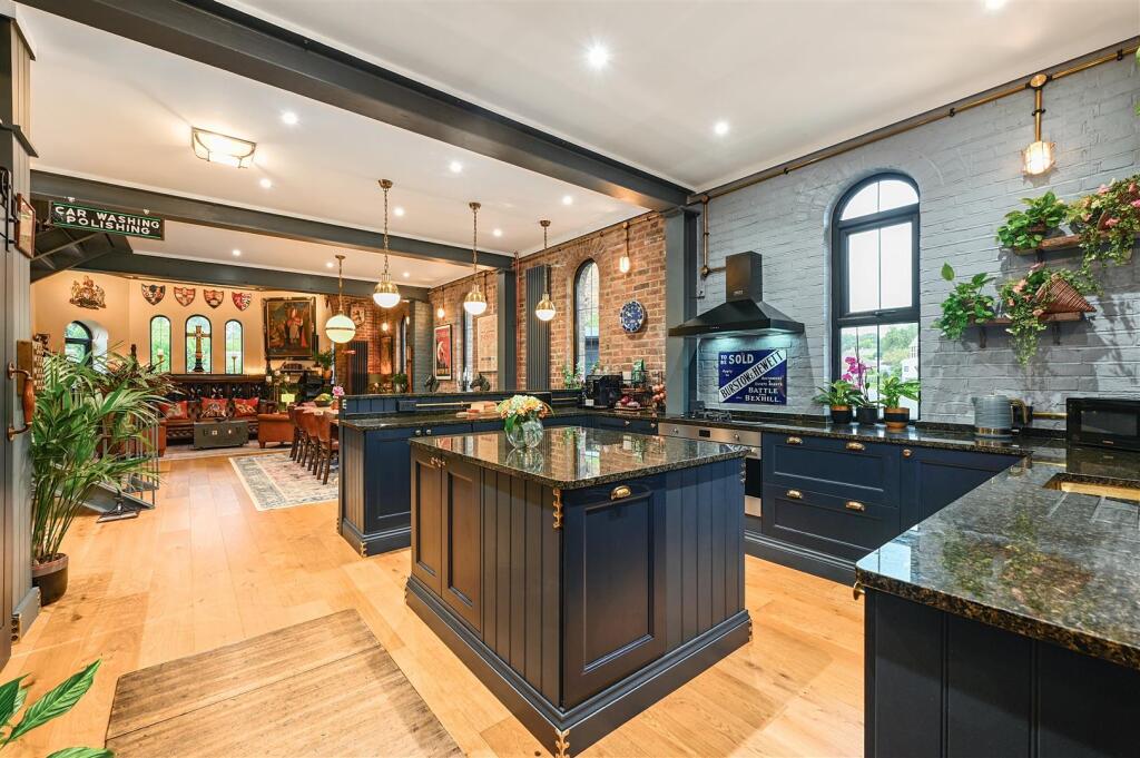 Birkdale hall tn39 (1).jpg