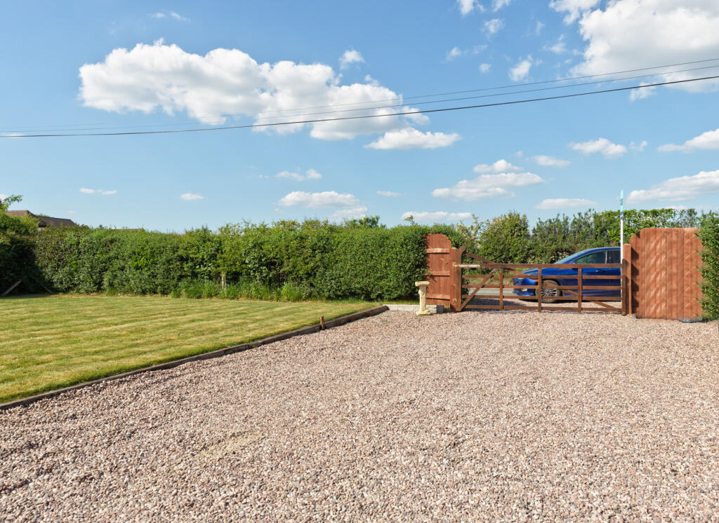 Job_0377_prv_8_prv_9_prv_ear2