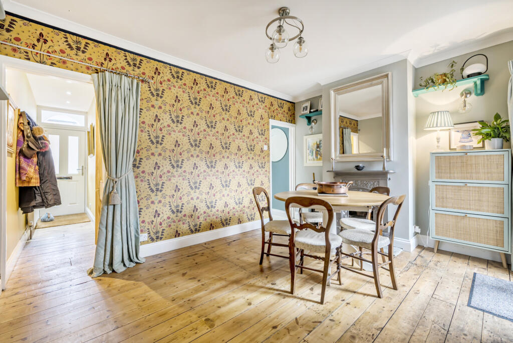 1361705-13-68df99...