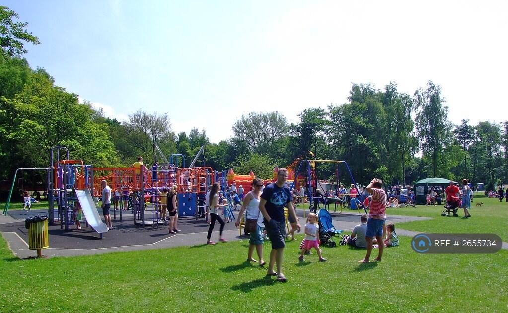 Alexandra Park With Kids Play Facilities