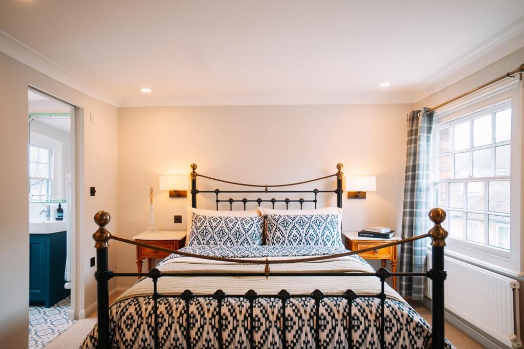 13 Southgate Street [Bedroom One] 02.jpg