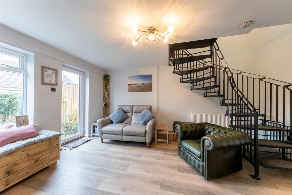 68 The Beeches-005.jpg