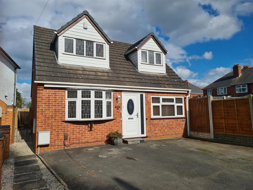 Uplands Avenue Rowley Regis 1.jpg