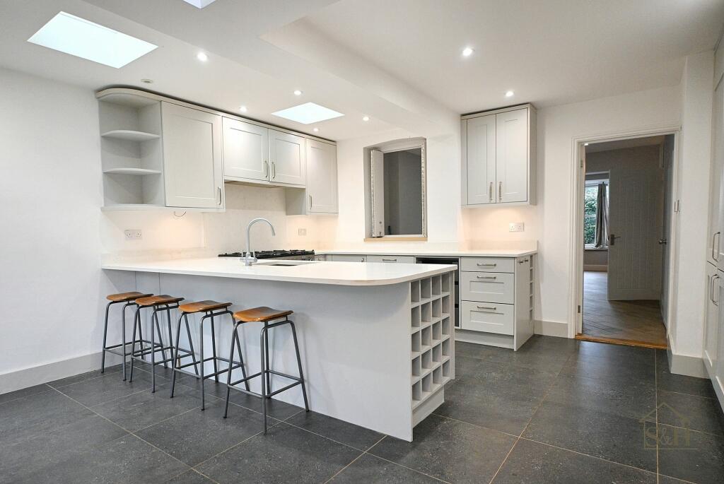 Breakfast bar