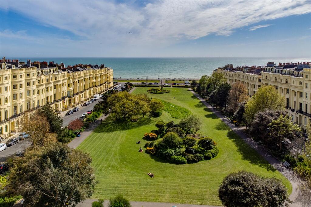 Brunswick Square Gardens