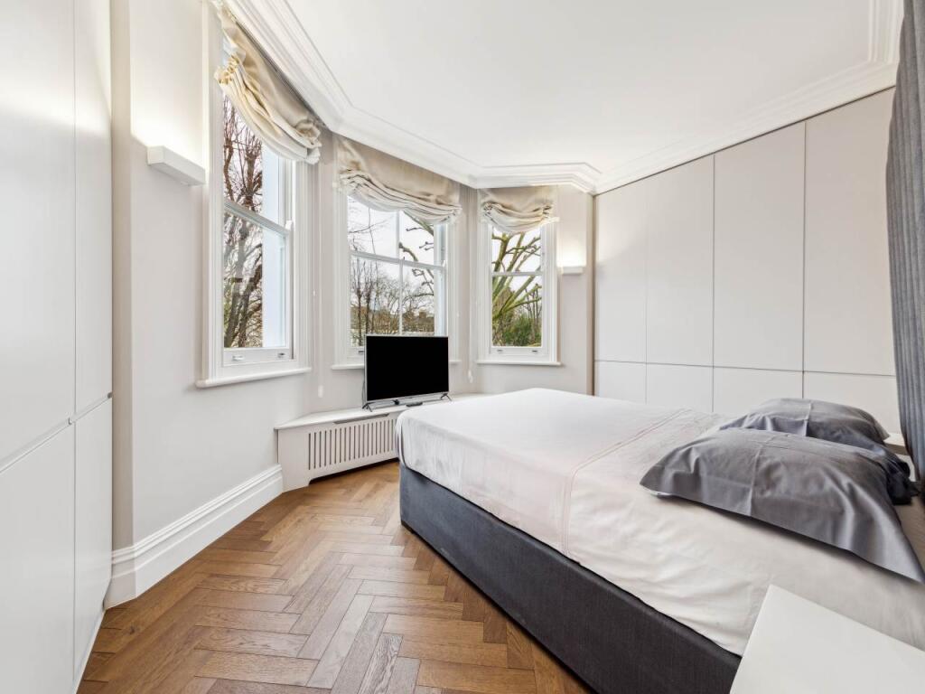 Holland Park 69, Fla