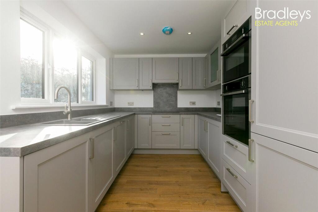 5 Bahavella Croft