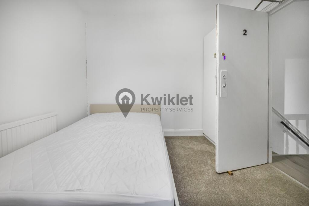 eZy Watermark_25-08-2024_07-14-00-1580AM.JPG