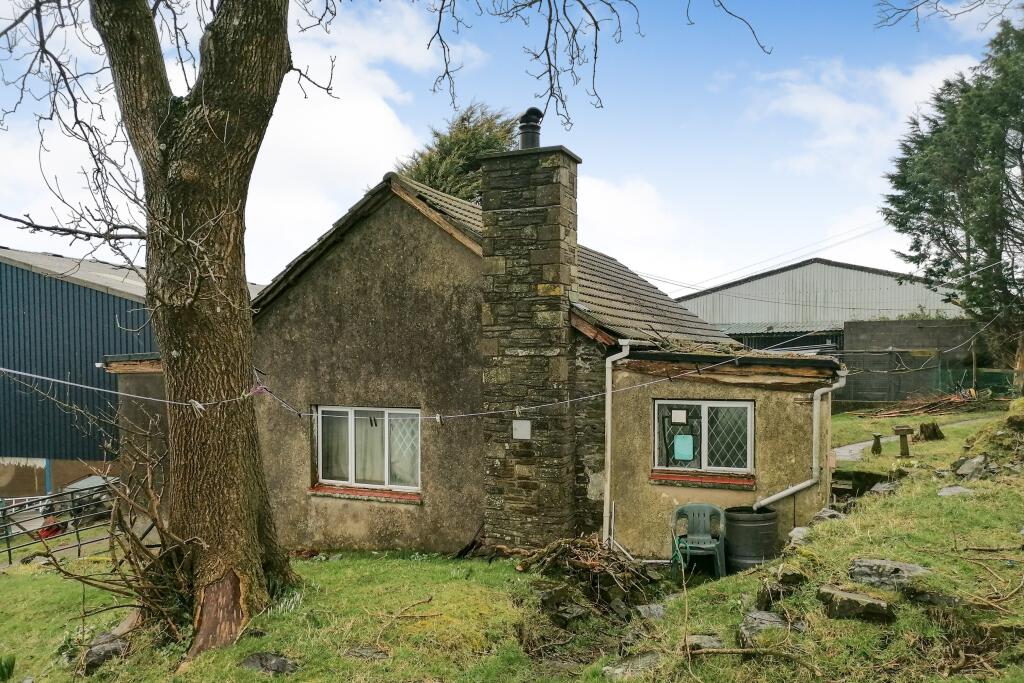 Bronydre, Coed Y Bryn, Llandysul, SA44 5LY