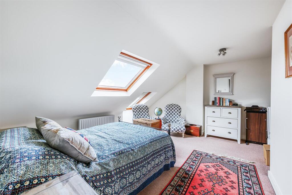 36 Loveday Road (5).jpg