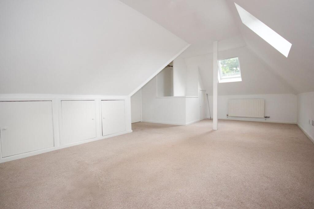 Fourth Bedroom II.jpg