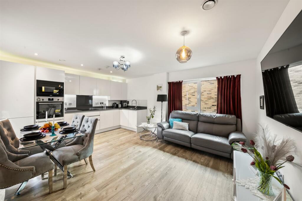 Living Area/Kitchen 3