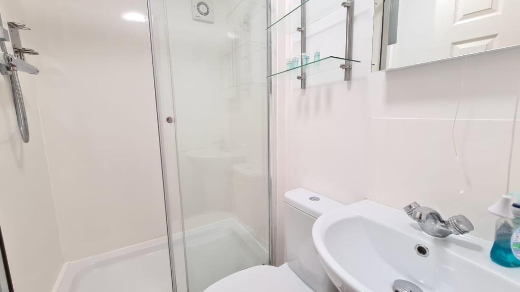 WhatsApp Image 2024-05-15 at 15.15.10 (1).jpeg