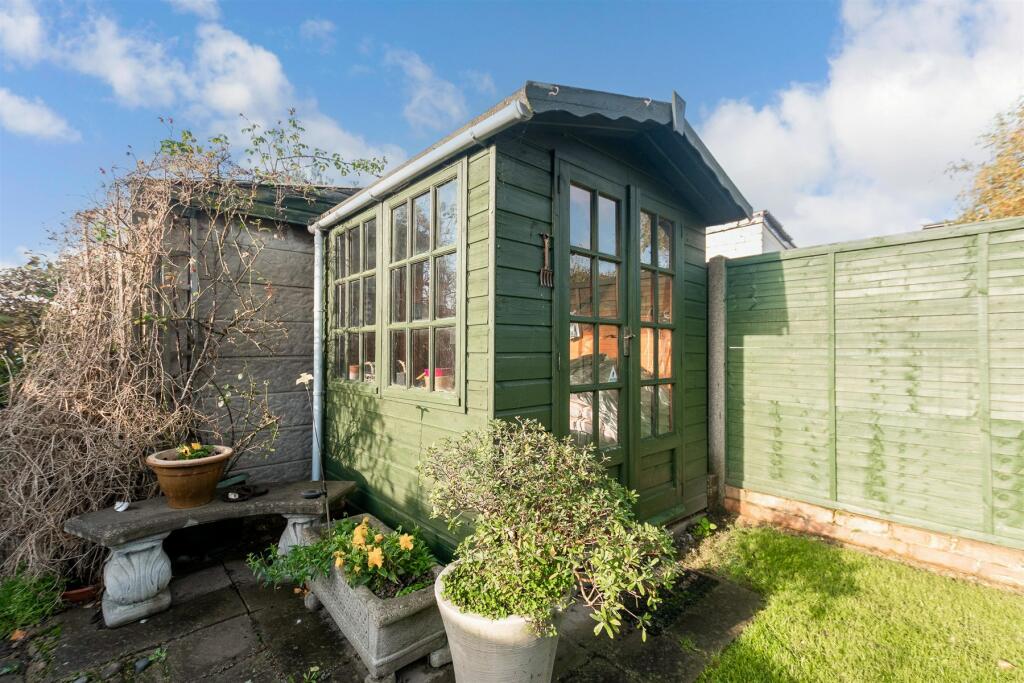 Workshop/Outbuildings