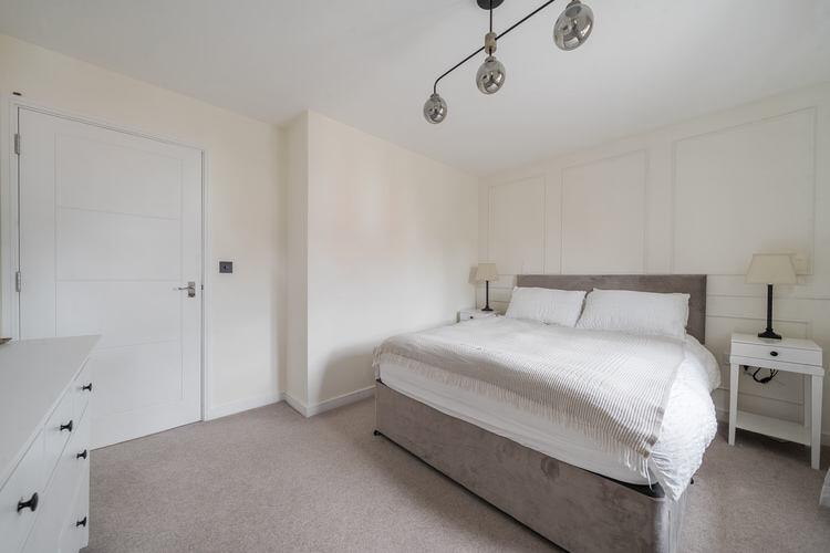 1301407 8 6836fca89e4d3