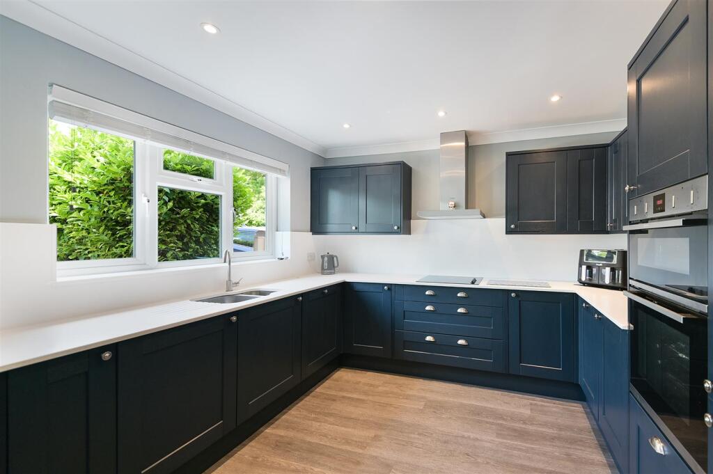 CHAUCER CLOSE,8- (21).jpg