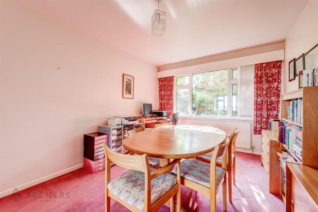 14DenBankClose(Interior)-10.jpg