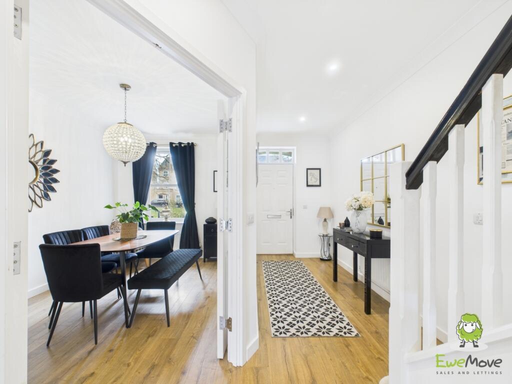 CAM03778G0-PR0191-STILL007