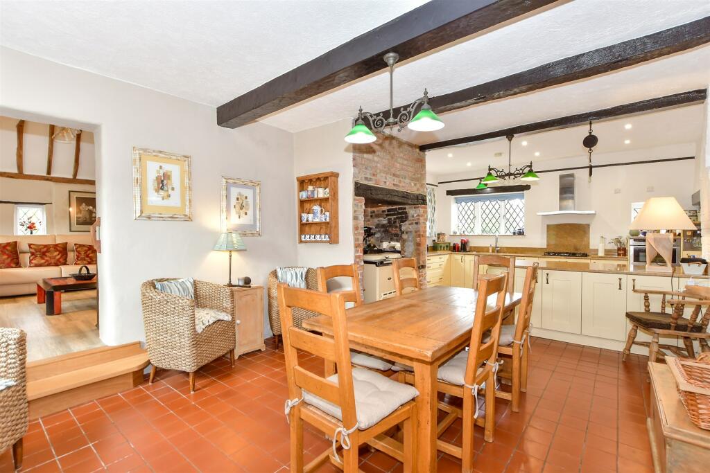 Kitchen/Breakfast Room