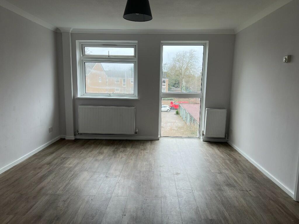 Living Room pic 2