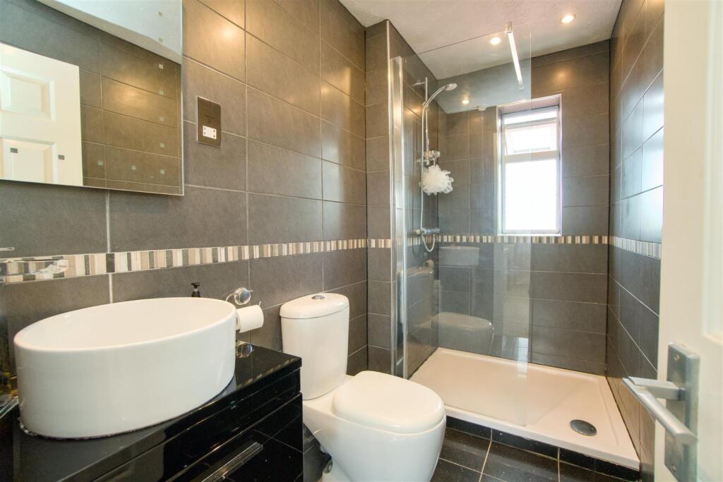 Ensuite Shower Room