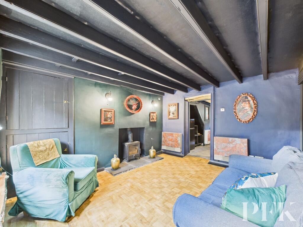 2 Midtown - Living Room