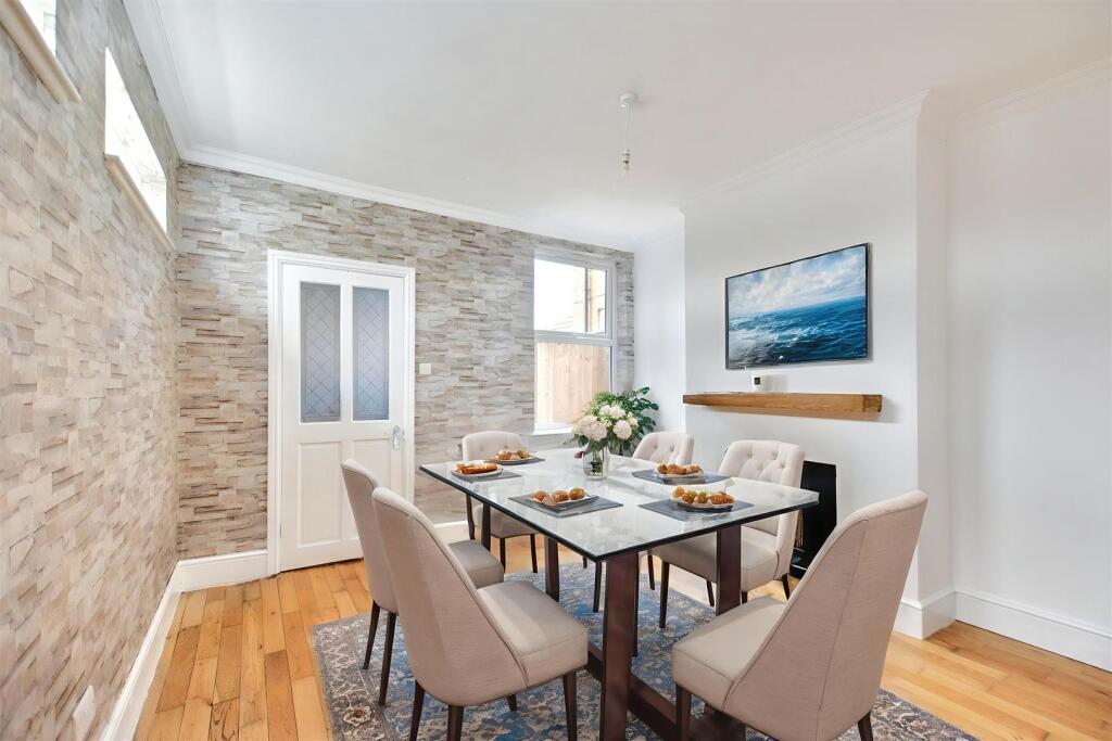 Dining-Room_1 - Dining Room - Standard - 0.jpeg