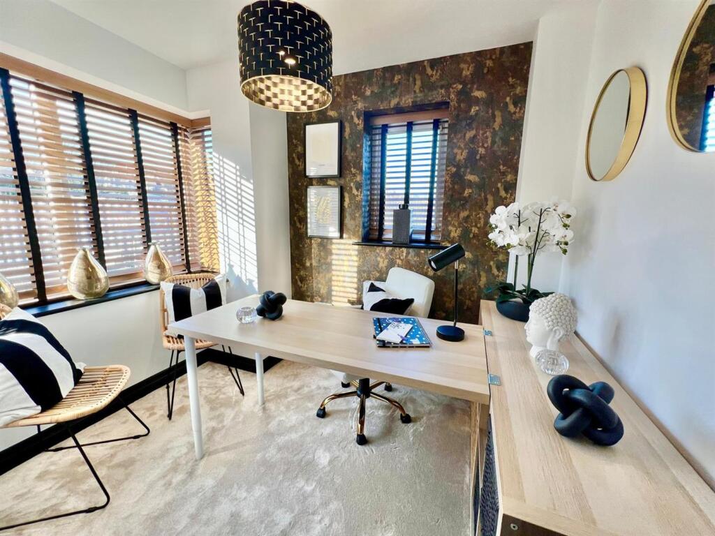 PHOTO-2024-06-26-21-04-47 (9).jpg