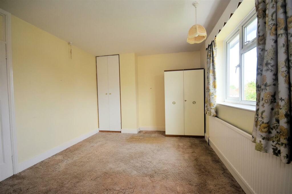 Bedroom.1.jpg
