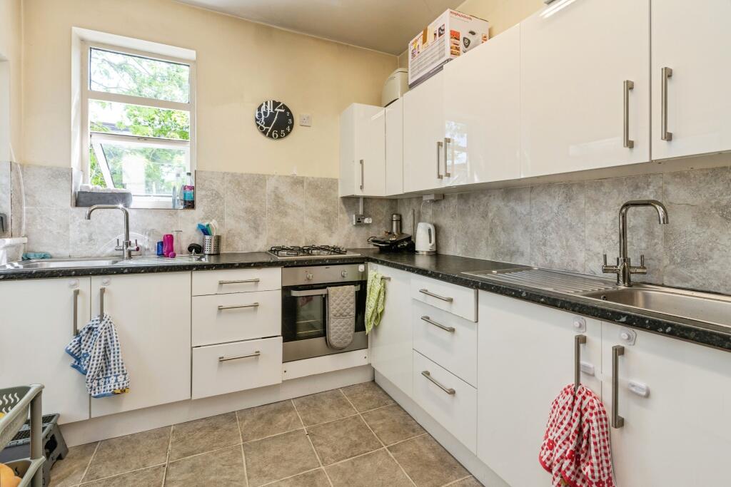 Kitchen (1)