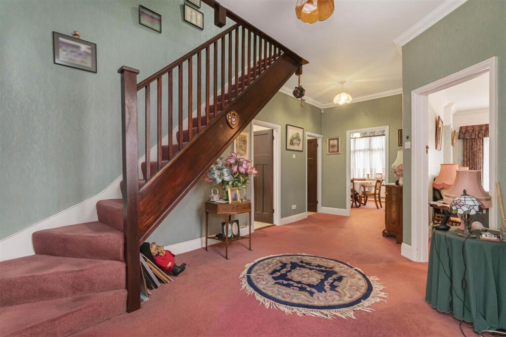 ENTRANCE HALL