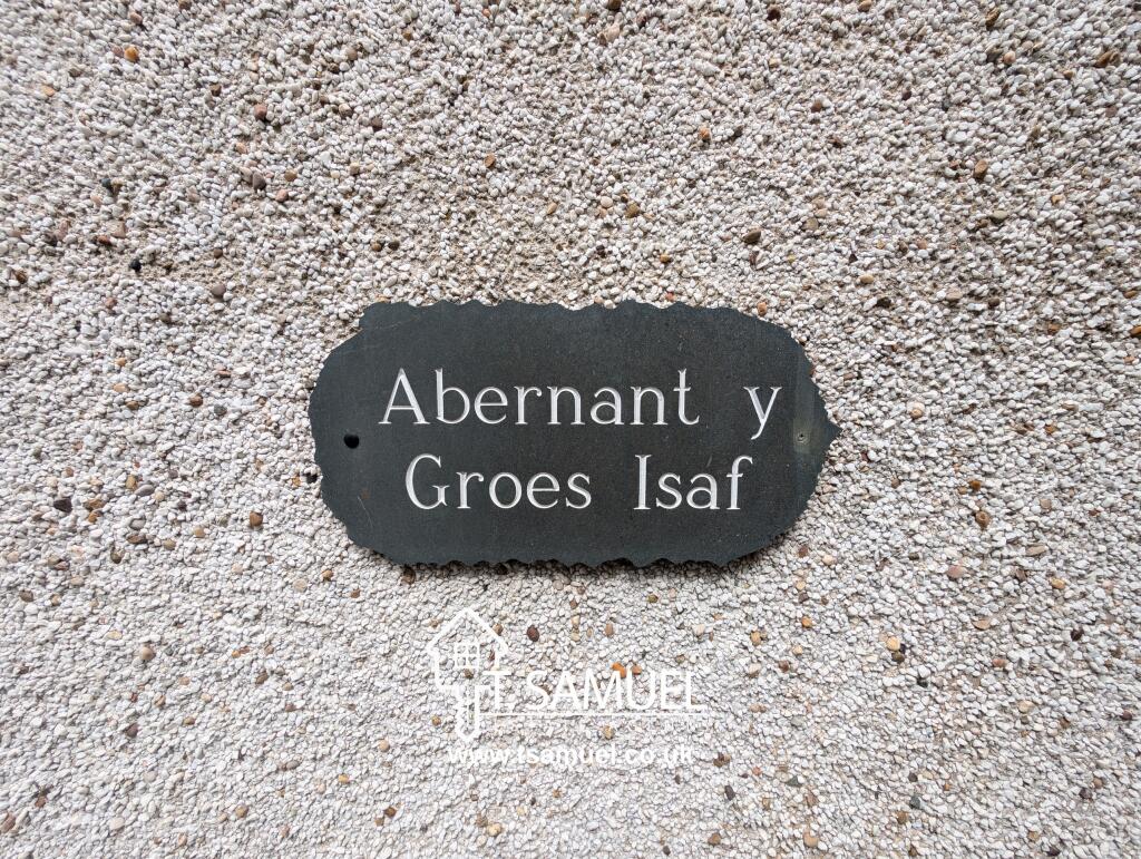 Abernant y Groes Isaf