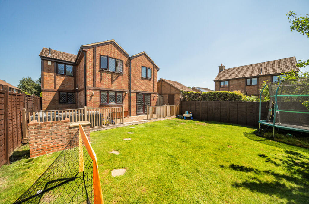 1311258126853128730733