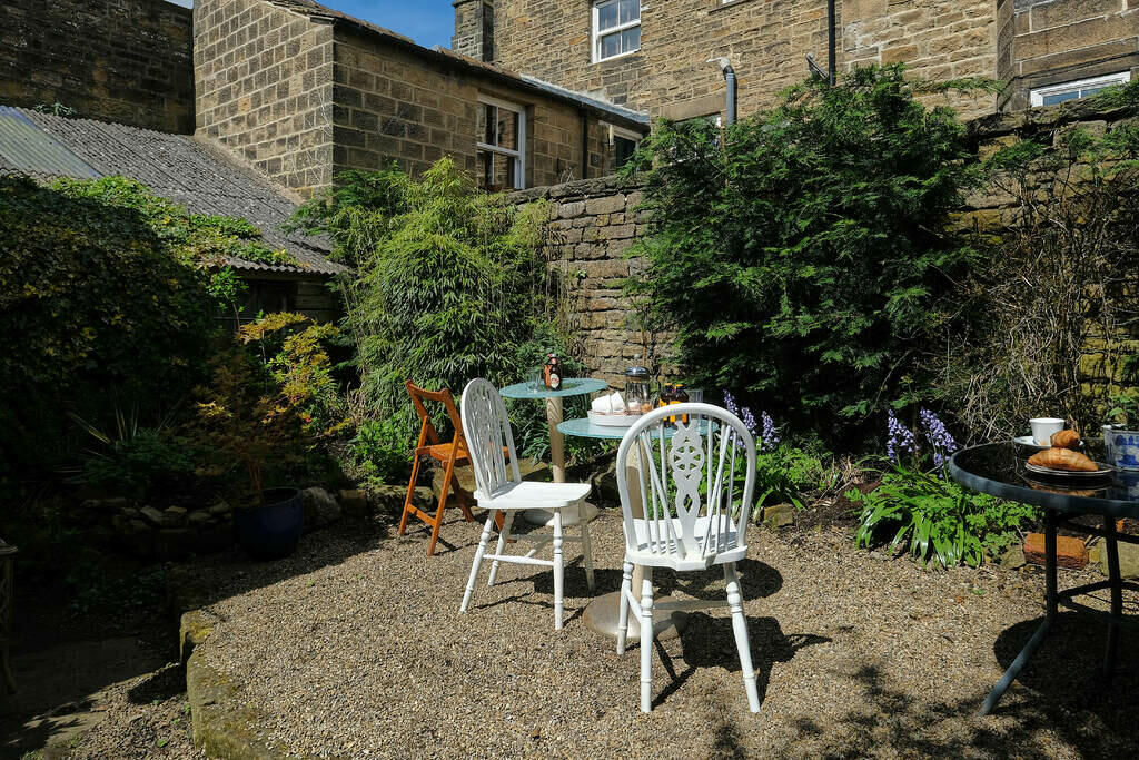 Cafe Court Yard