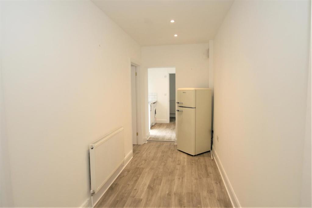 Hallway.JPG