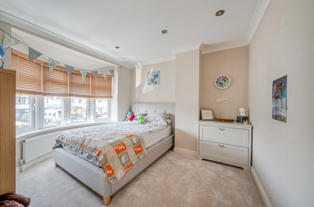 1328379-10-6899b6...