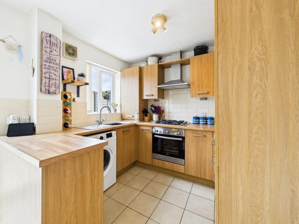 CAM05192G0-PR0050-STILL015