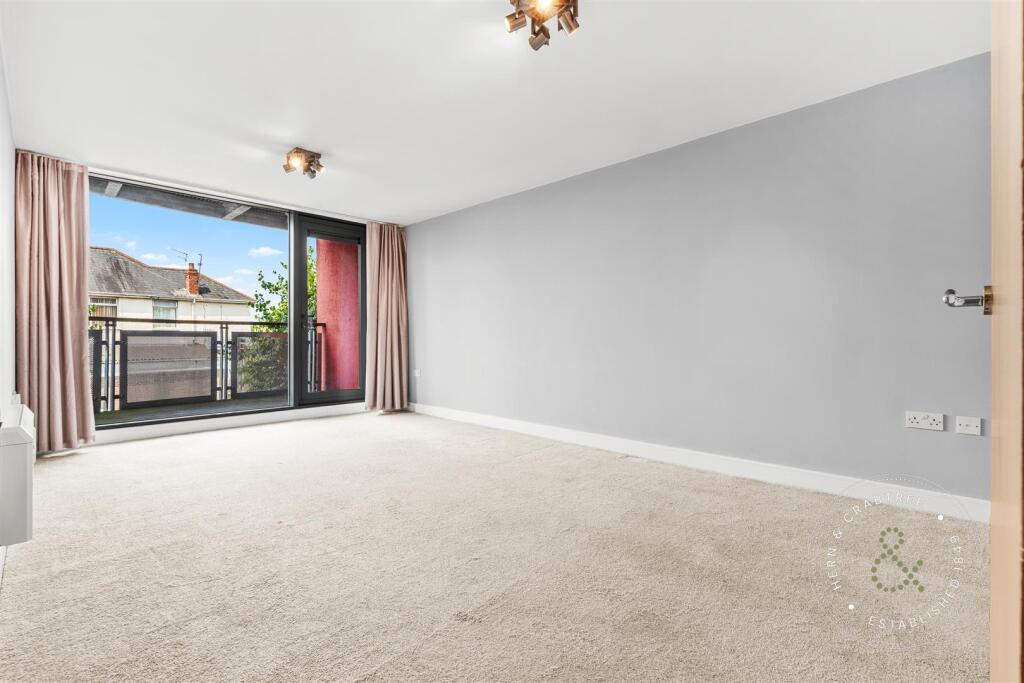 The Monico, Rhiwbina, Hern Crabtree (12).jpg