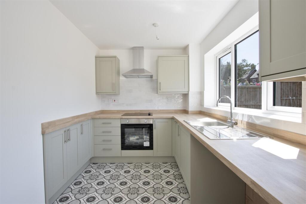 Re-Fitted Kitchen/Diner